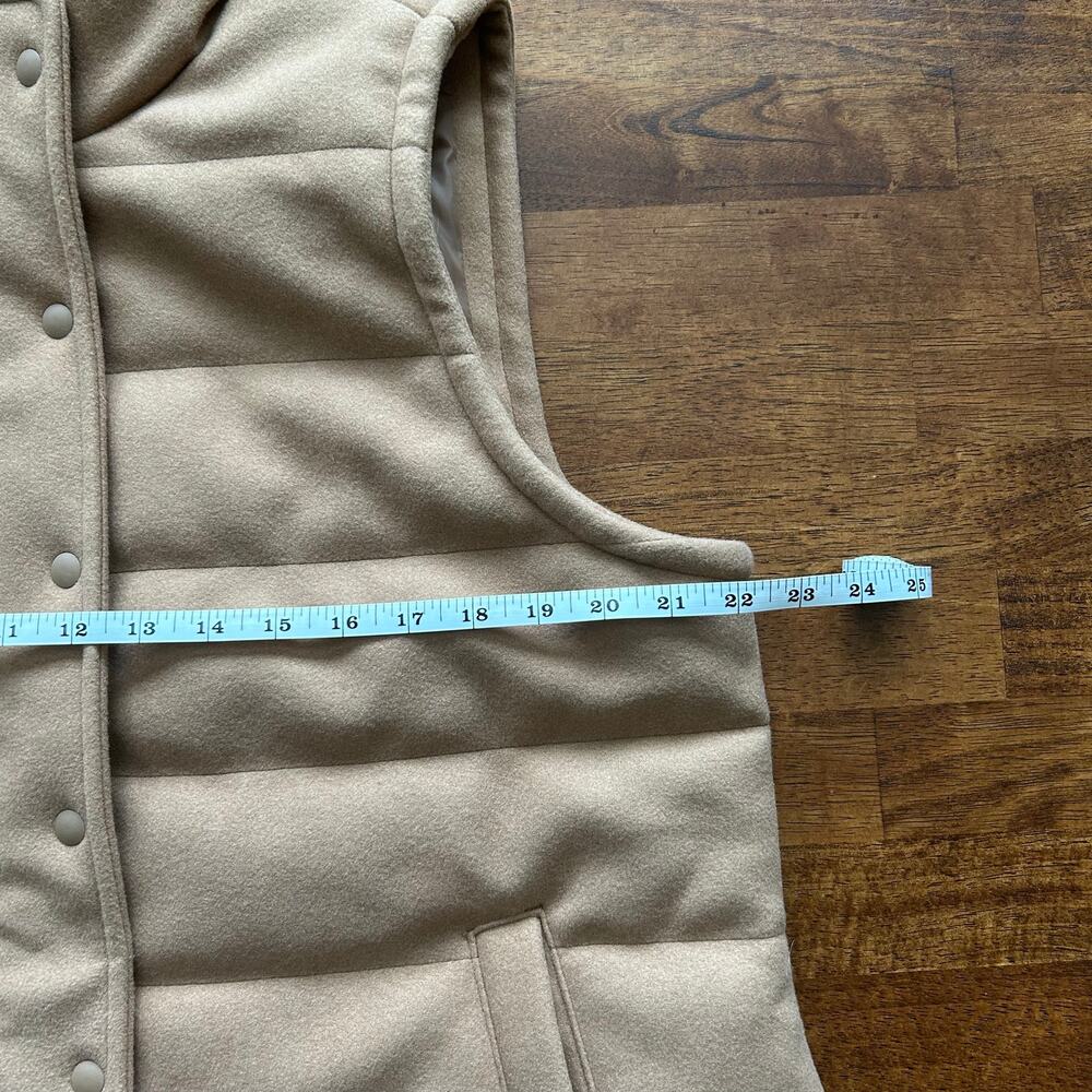 Croft & Barrow Cozy Earth-Tone Quilted Vest – Rustic Minimal Fall Style - Picture 5 of 11
